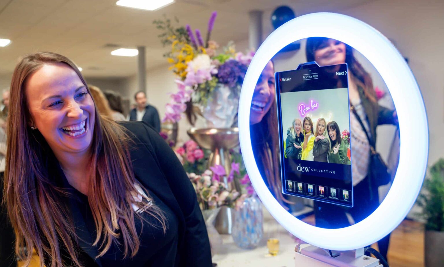 Digital drop-off booth screen for instant 360 video sharing